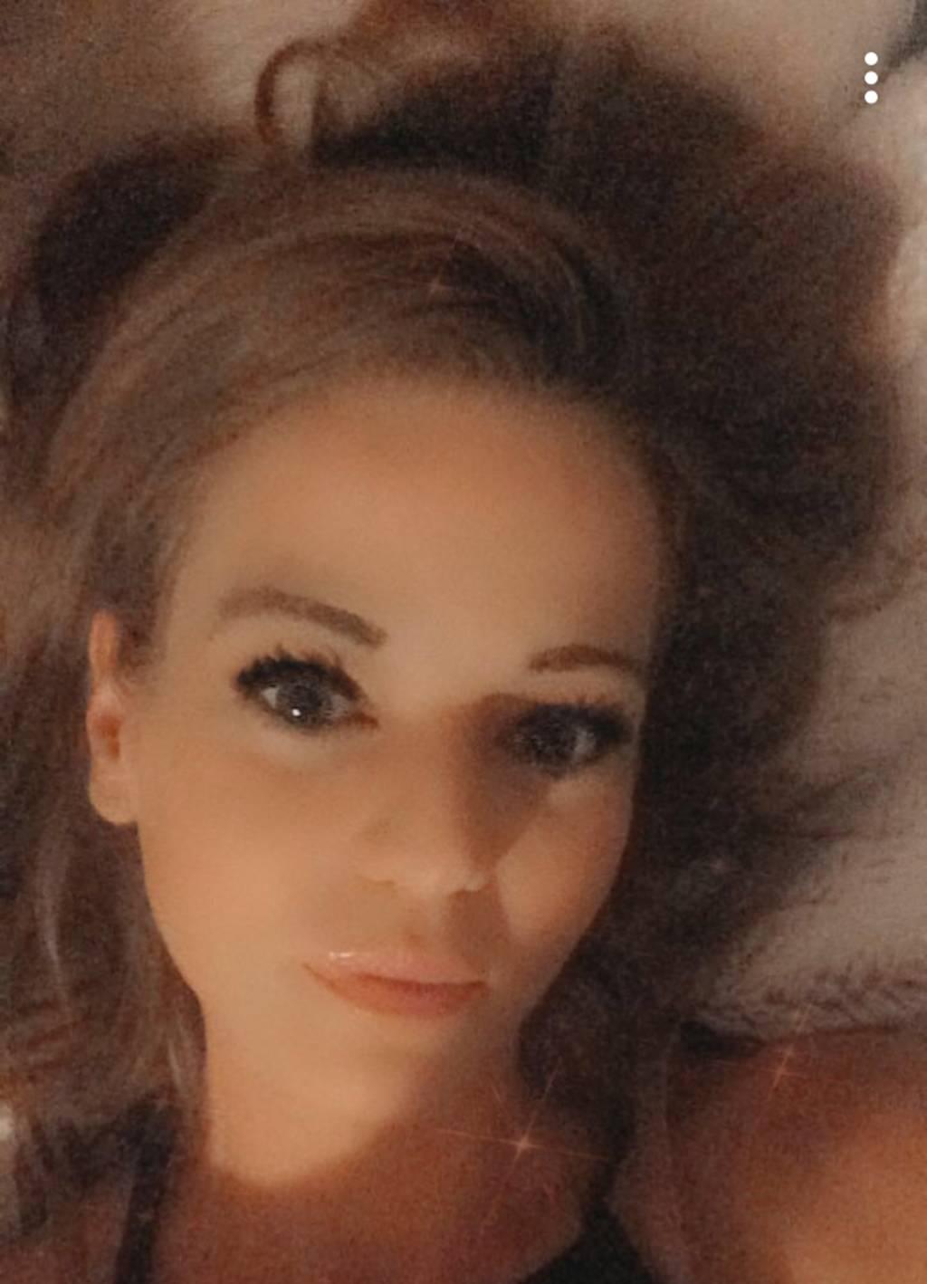 Sexy sweet your very wet plAymate