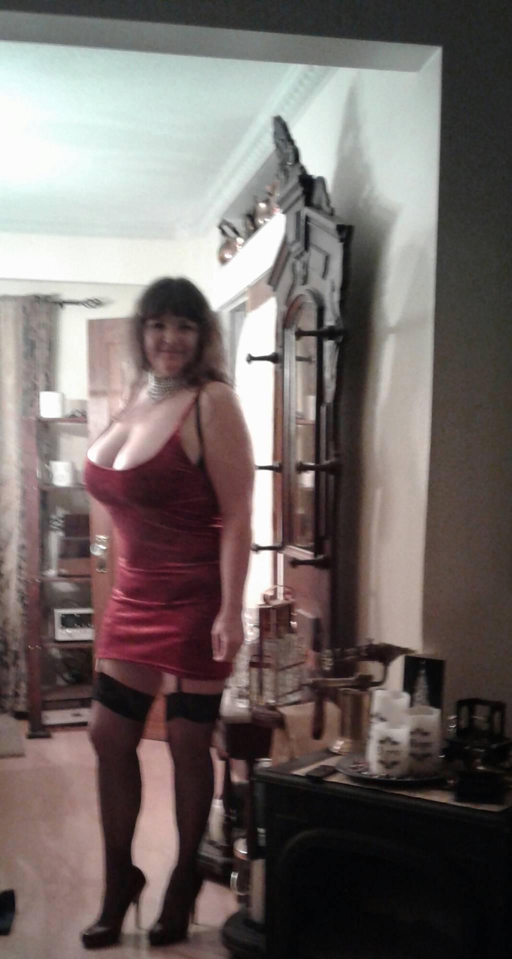 hot and sexy & ready 24/7) 44dd