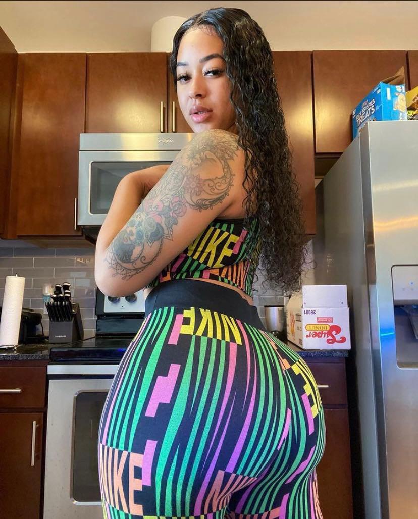 Down for hookup and good sweet sex 💦💦
