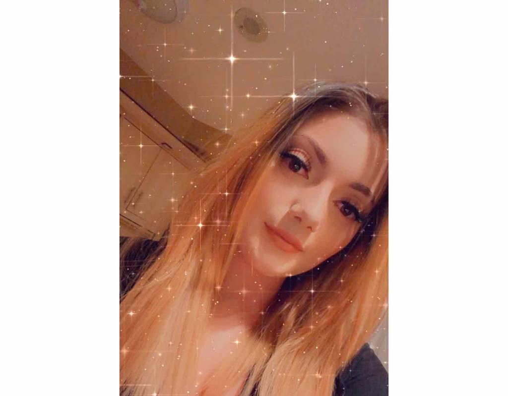 New In Town ! Sexy & Delicious European Babe