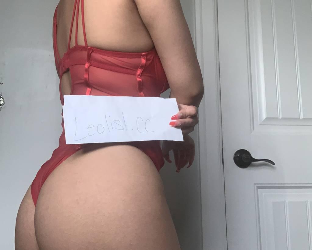 baddie sensuel little girl in town *100% real*incall