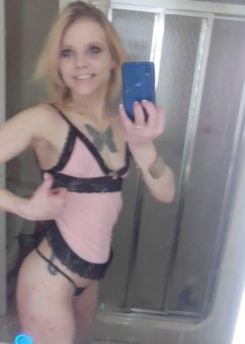 Online only live video call $25/5pics $60/5video $80hh+p+v