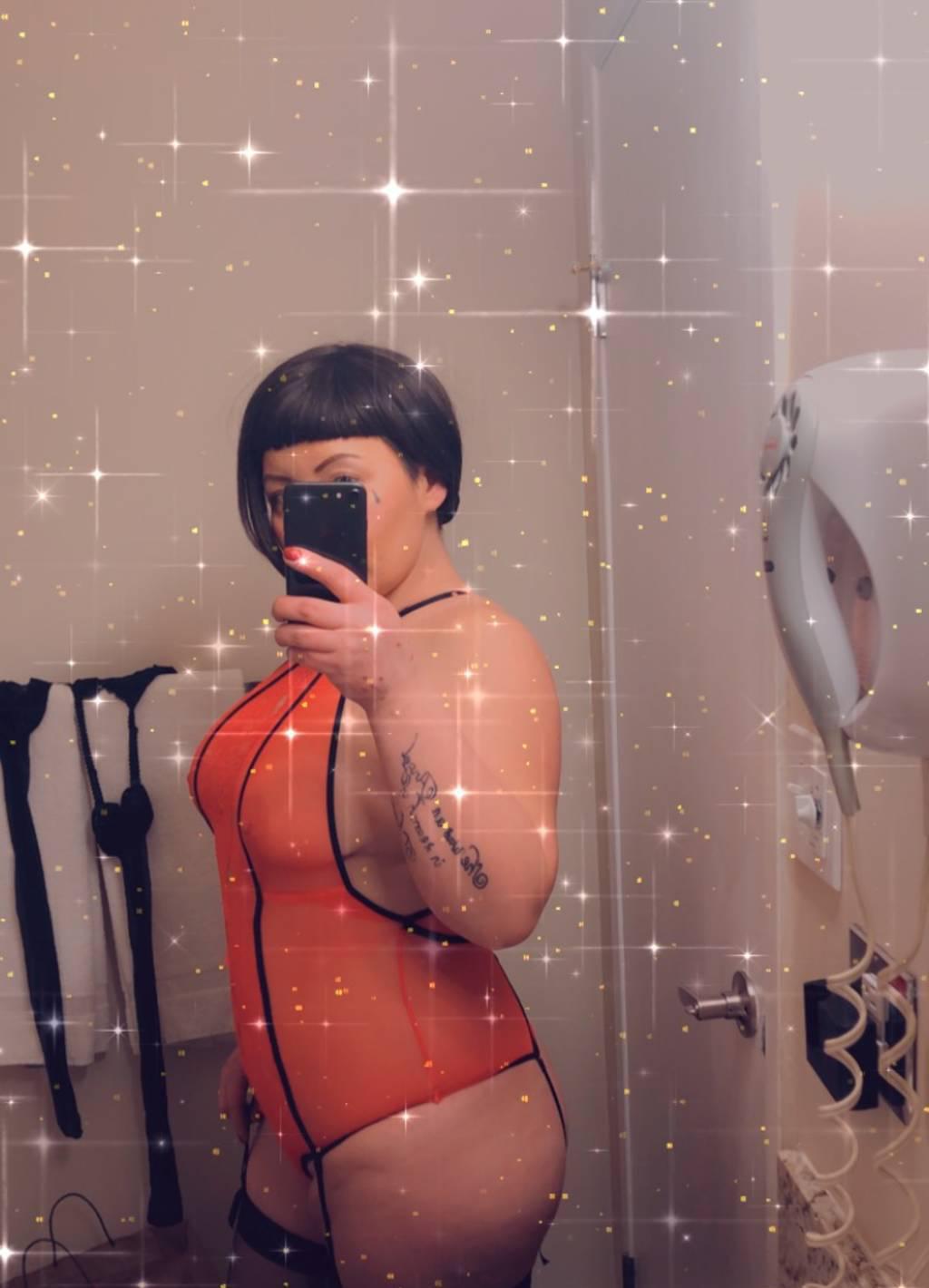 𝐂𝐫𝐚𝐯𝐢𝐧𝐠 𝐏𝐚𝐫𝐭𝐲 𝐅𝐚𝐯𝐞𝐬 & a нoт nyмpнo 2 go w/ тнeм? call/тхт мe